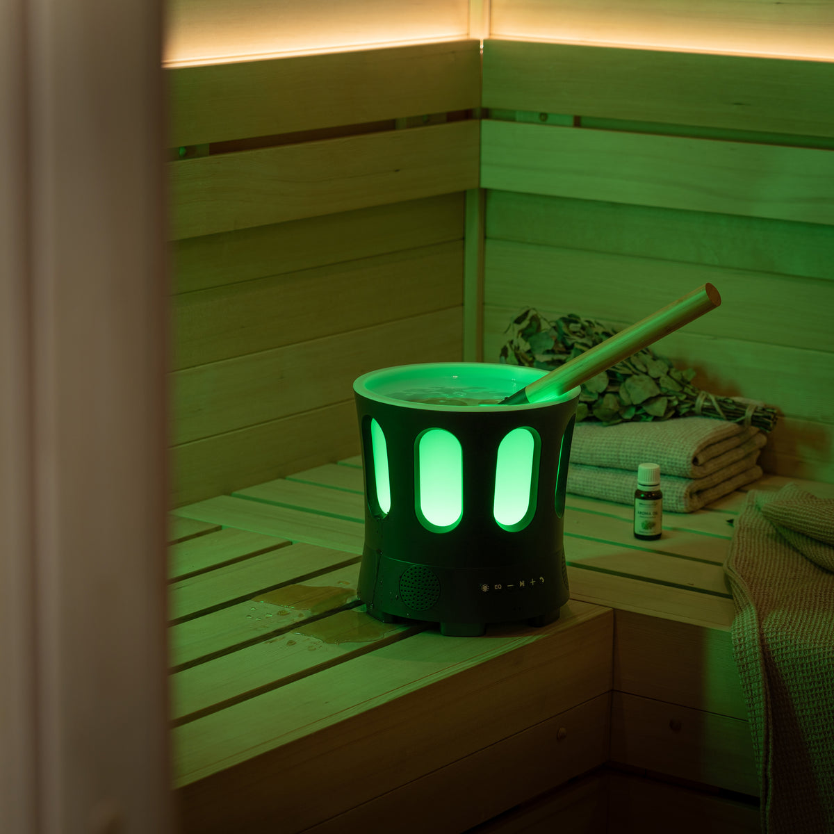 SaunaLife Zone Set Bluetooth sauna bucket and ladle