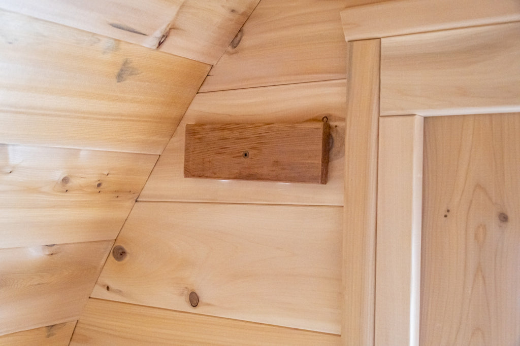 Interior wall of the Dundalk CT MiniPOD 4-Person Sauna with ventilation window