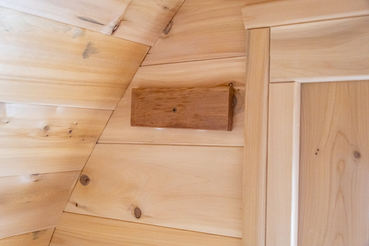 Interior wall of the Dundalk CT MiniPOD 4-Person Sauna with ventilation window