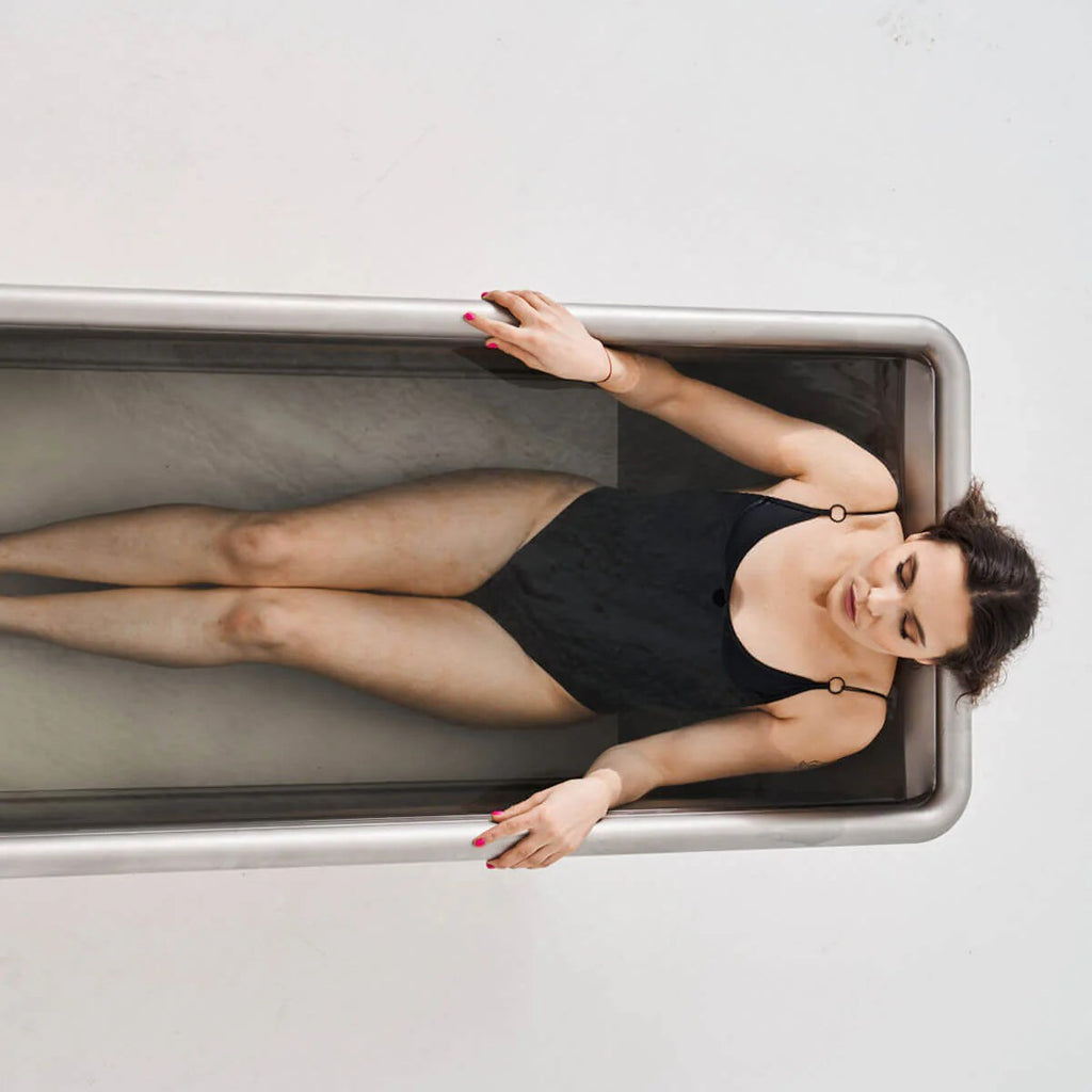 Overhead view of the Icetubs IceBath lie-down design