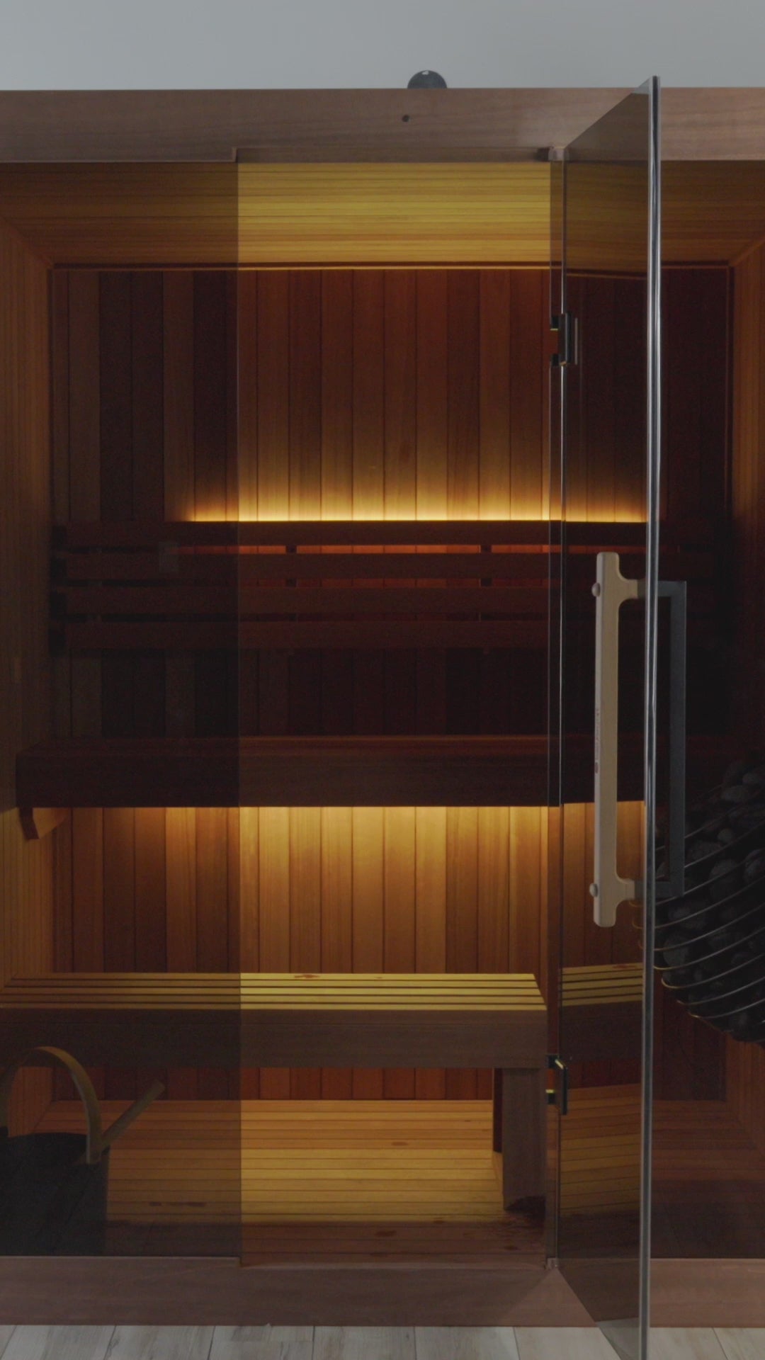 Product video of the Dundalk Leisurecraft Element Loft 3 Person Traditional Indoor Sauna